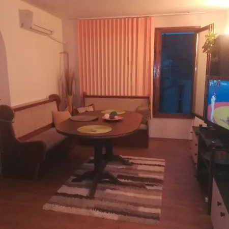 Apartment улица „топра хисар“ Varna